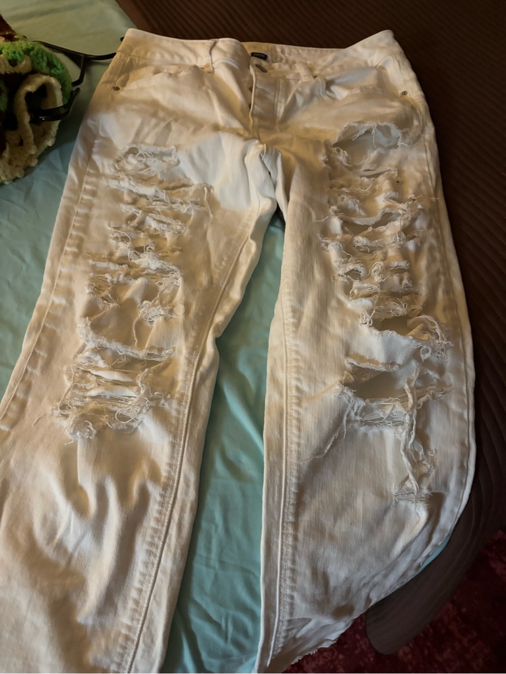 American Eagle Outfitters Women's Distressed White Straight Denim Jeans